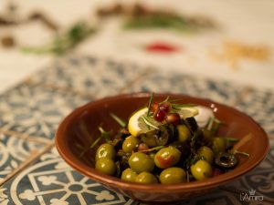 Oliven Salat 5.99€